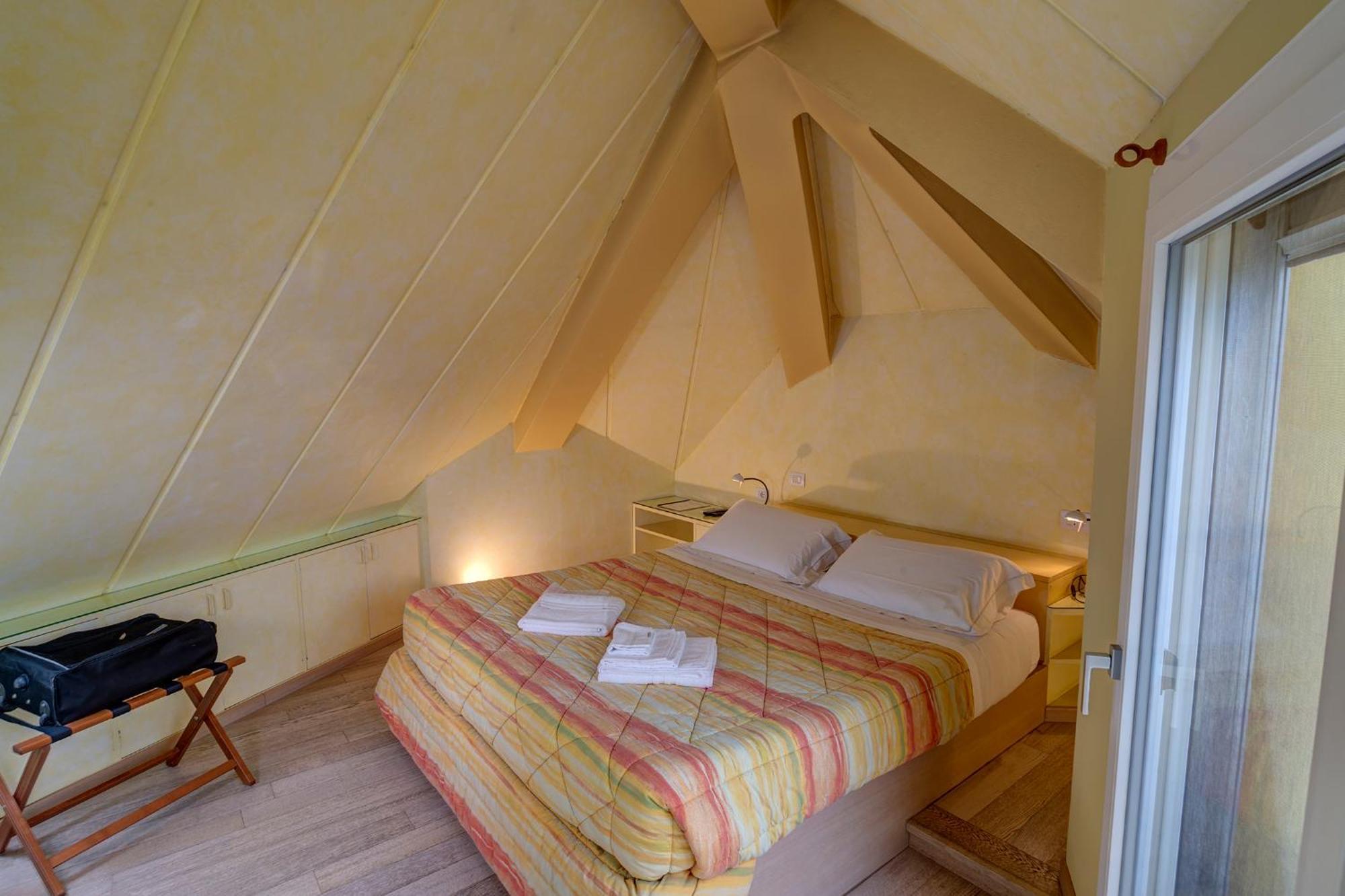 Il Colombe B&B Barzano Luaran gambar